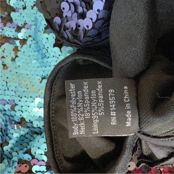 Alexandra Collection Women's Dazzle Sequin Mockneck top Dancewear Costume Medium - Picture 10 of 10